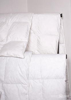 Ковдра LUXURY LINENS 100% бавовна/90% пух преміум класу