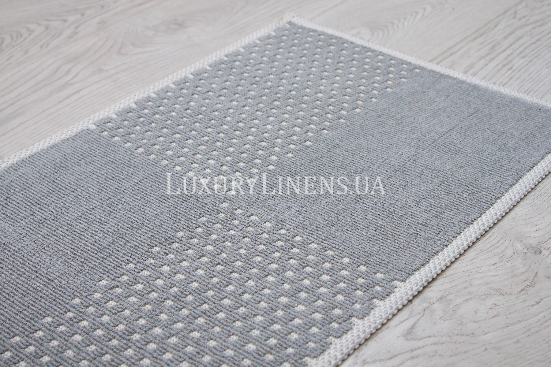 Килимок для ванної кімнати LUXURY LINENS Dots