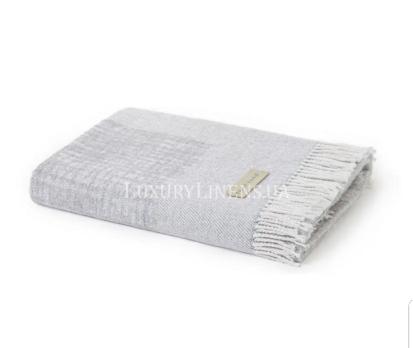 Плед NAF NAF Braille 130x170 18-PEARL GREY