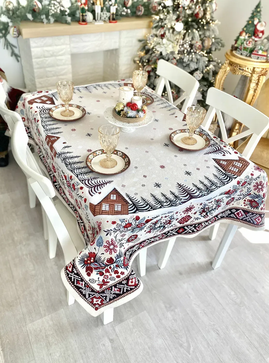 Скатертина гобеленова HUTSUL Limaso