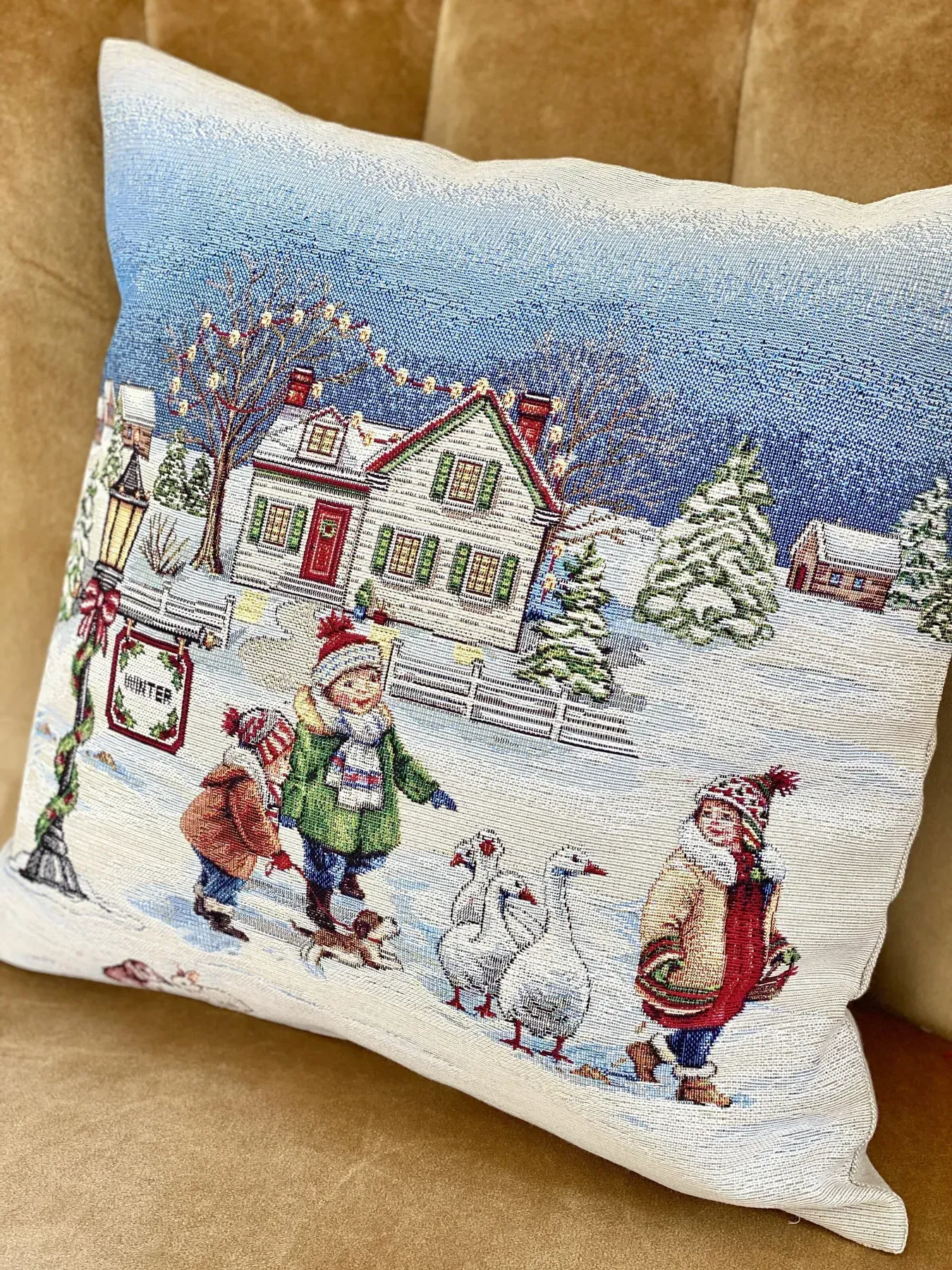 Наволочка гобеленова одностороння HENKEL B-NV Limaso