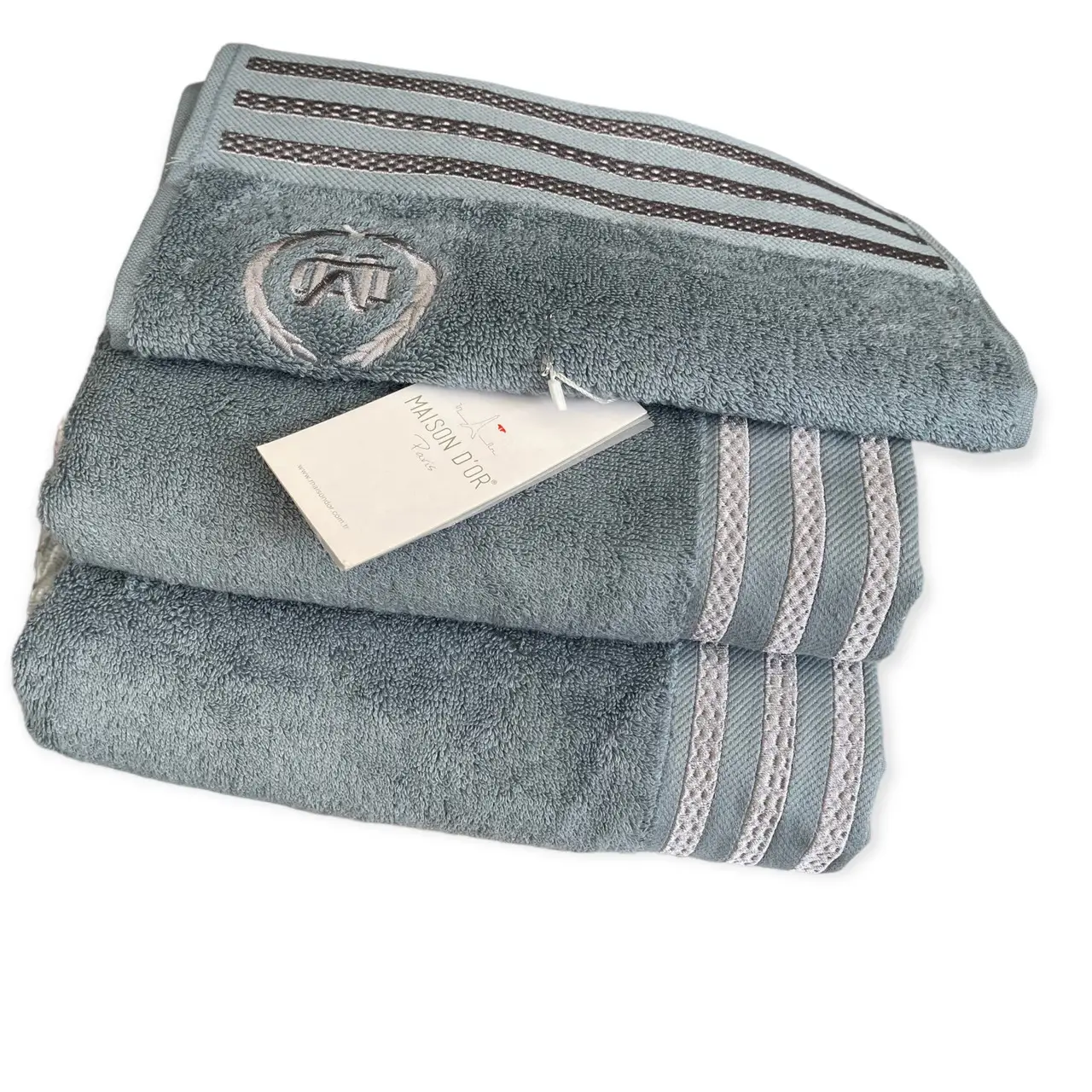 Набір рушників Maison D'or Delon Blue-Grey махрові 30-50 см, 50-100 см, 70-140 см сіро блакитний Детальніше: https://veneciy.com.ua/ua/p1782902174-nabor-polotenets-maison.html?srsltid=AfmBOoo57F-cPKaqMdtmtAkpVxiNP2GRfJW2x828zStDF6dXLfylXmOH