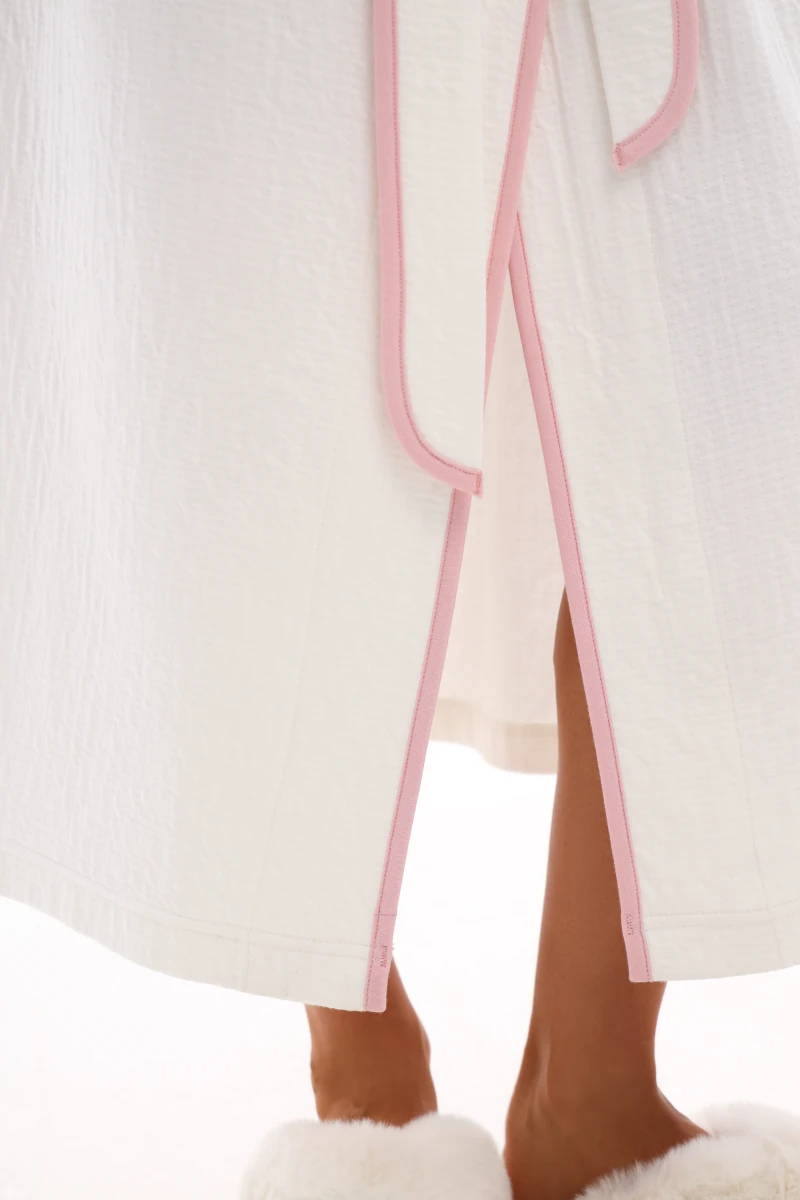 Халат банний з рожевим кантом