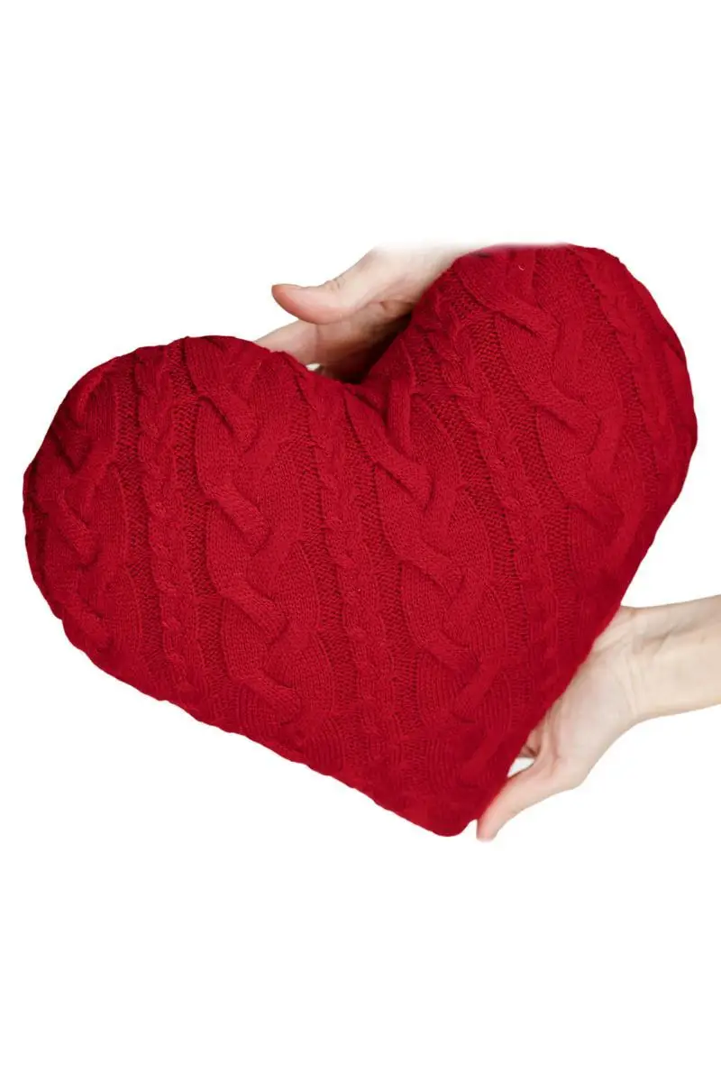 В'язана подушка Серце