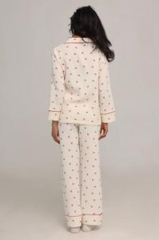 Піжамний костюм з мусліну з вишеньками та бордовим кантом